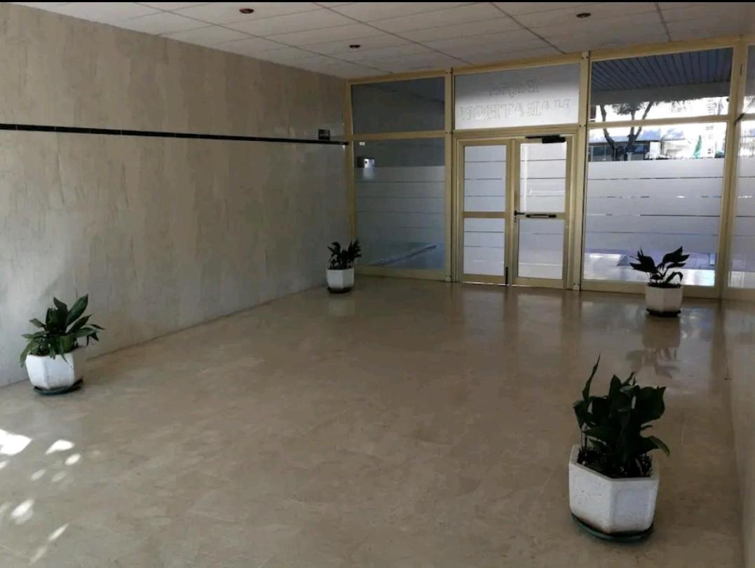 Bonito Apartamento Cerca De La Playa Salou Luaran gambar