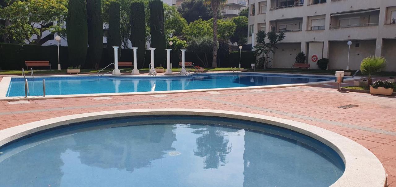Bonito Apartamento Cerca De La Playa Salou Luaran gambar